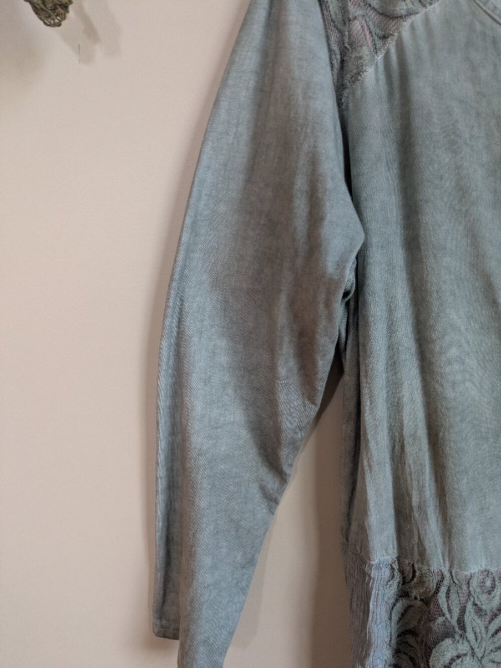Forgotten Grace Blue Long Sleeve Top with Embroidered Lace Size XXL #254 - Picture 5 of 6